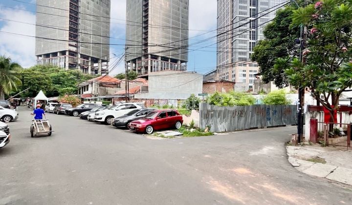 Tanah luas 432 m² cocok untuk Bangunan kantor dan kost kostan