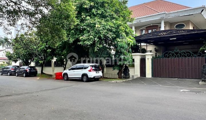 Rumah simprug golf Prime Jakarta Selatan