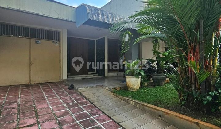 Rumah hitung tanah senopati Scbd , Kebayoran Baru