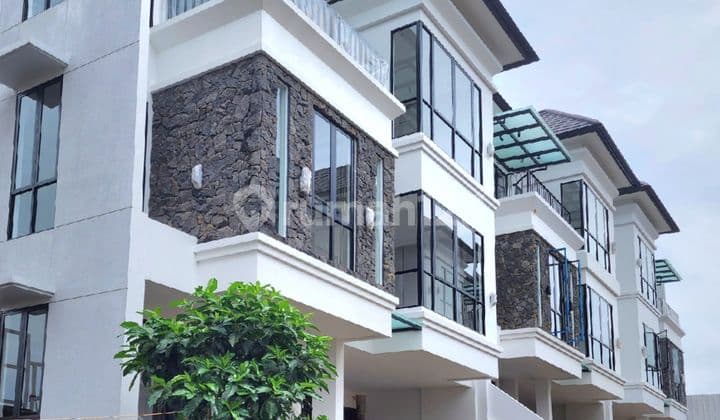 New minimalist townhouse in Lebak Bulus, South Jakarta