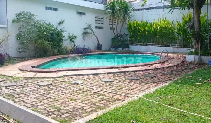 Rumah Klassik 1 Lantai Luas 1.071 M2 Kemang