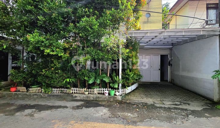 Townhouse Bagus Hunian Asri Dan Tenang Kemang