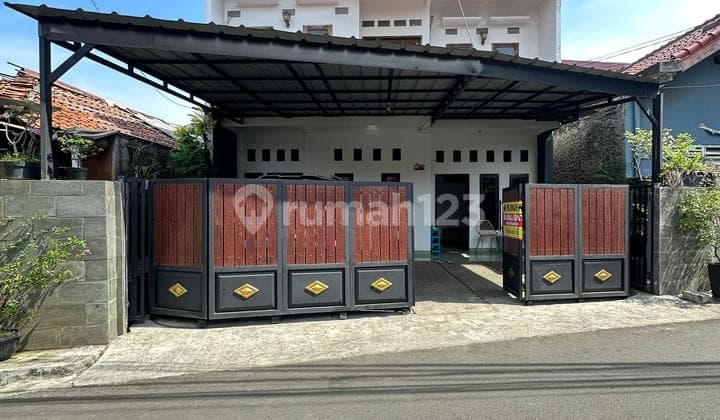 Rumah Bagus Minimalis Lokasi Tanjung Barat , Jaksel