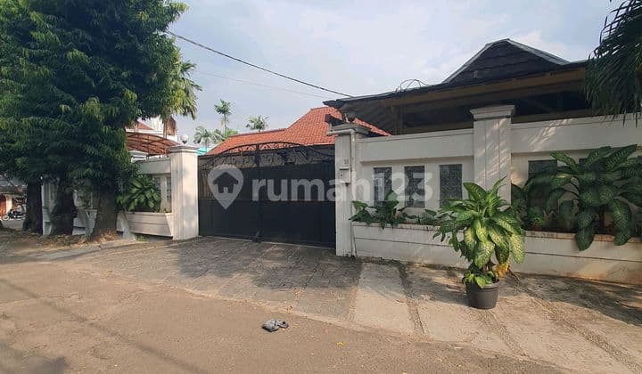 Rumah Bagus di Senopati Kebayoran Baru Jakarta Selatan