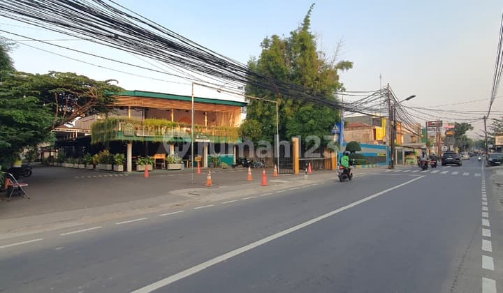 Commercial Land & Building Area 4,350 M2 IDR 75 M
