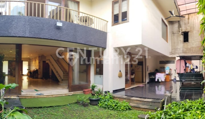 Disewakan Rumah 2 Lantai Di Bintaro Dekat Kampus Stan Dan Mall Bintaro