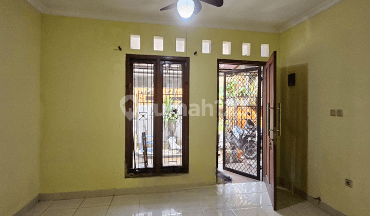 For Rent: 2-Story House in Cirendeu, South Jakarta