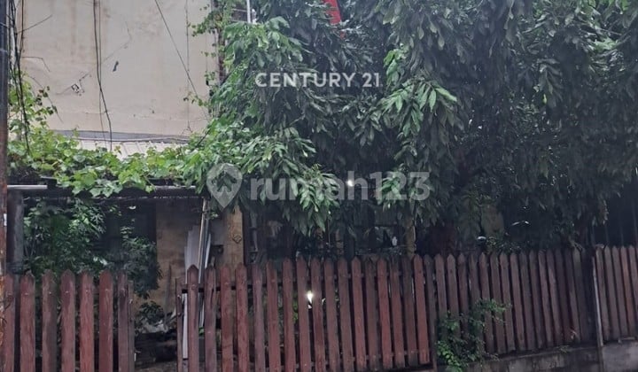 Dijual Rumah Strategis Harga Menarik Di Bintaro Sektor 5