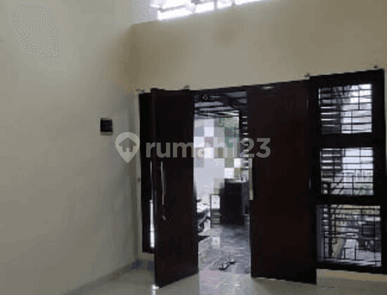 Disewakan Rumah Cantik Hunian Nyaman Di Graha Strategis