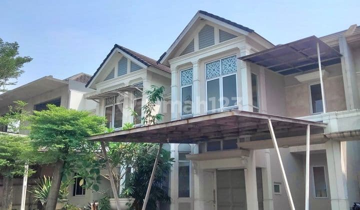 Beautiful House Exclusive in Whitsand Greenwich Bsd City, Tangerang