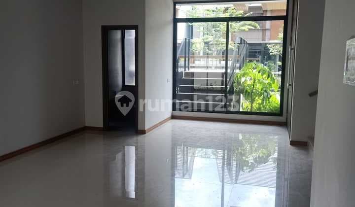 Rumah Full Furnish Greenwich Caelus Bsd dkt Taman Jalan 2 Jalur