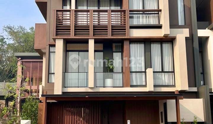 Rumah 2 Lantai Baru di Wynyard Hiera Bsd City, Tangerang