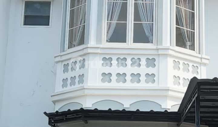 Rumah Kondisi Rapih Siap Huni Strategis Dekat Dgn Stasiun Pasar Modern Di Delatinos Bsd City.