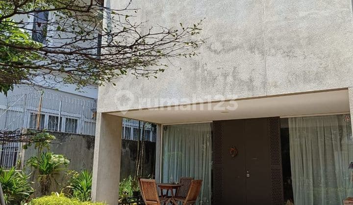 Dijual rumah mewah luas nyaman Taman Diponegoro Lippo Karawaci