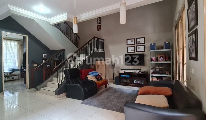 Rumah mewah rapih nyaman lokasi strategis kawasan elit Provence Park Land BSD