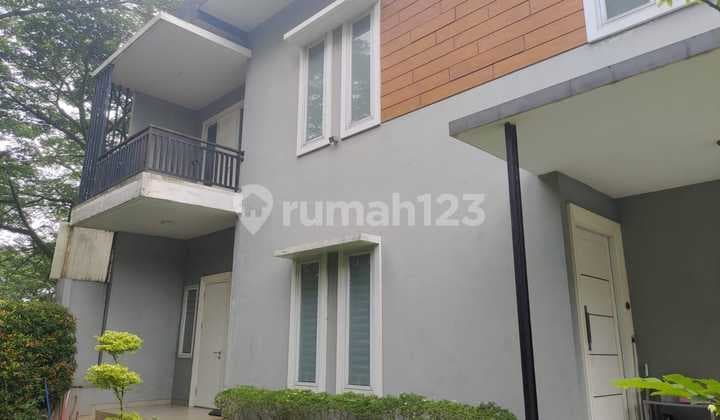 Spacious Well-Maintained House Ready to Occupy, Strategic Location in Caspia Cluster, BSD City.