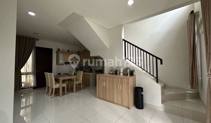 Rumah Harga Murah Sudah Furnish Bu dan Siap Huni Guest House di Cluster Regentown BSD City