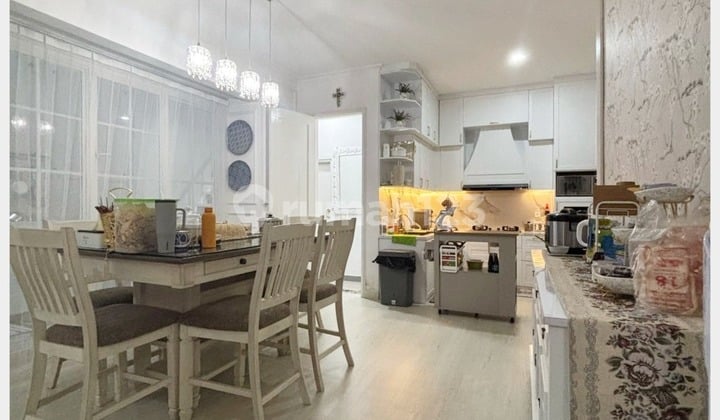 Rumah Desain Vintage di Kawasan De Latinos BSD City