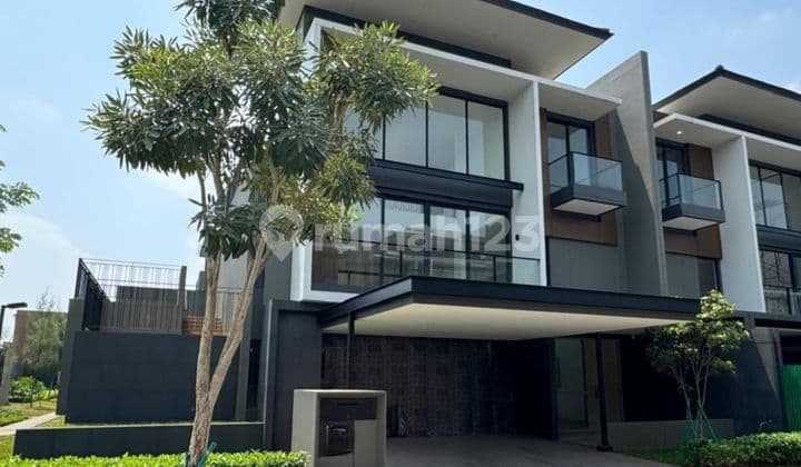 Rumah Mewah Sultan Siap Huni Area Elit BSD Laurel Nava Park