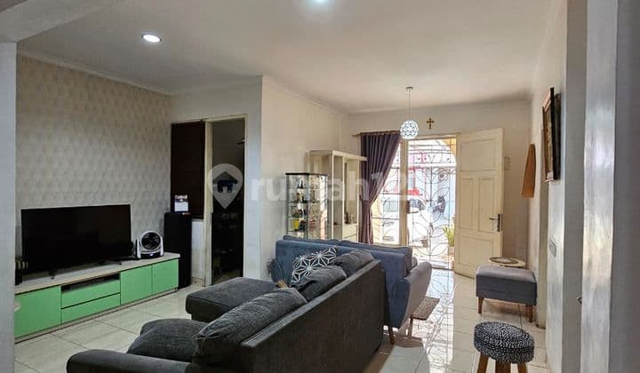 House Renovated, Neat and Ready to Occupy in Delatinos Area, BSD City