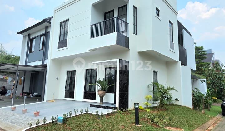 Rumah Bangunan Mandiri Minimalis Modern Posisi Hook Lokasi Strategis Dikawasan Kireina BSD City
