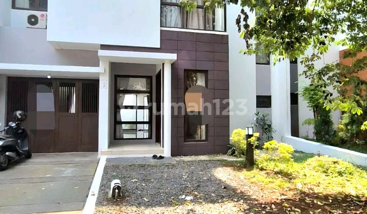 Rumah Rapih Lebar 10 , Siap Huni, Unfurnished.di Icon Bsd City Dekat Dengan Exit Tol, Stasiun Kereta, Aeon Mall, Ice, Prasetia Mulya.dan Universitas Atmajaya
