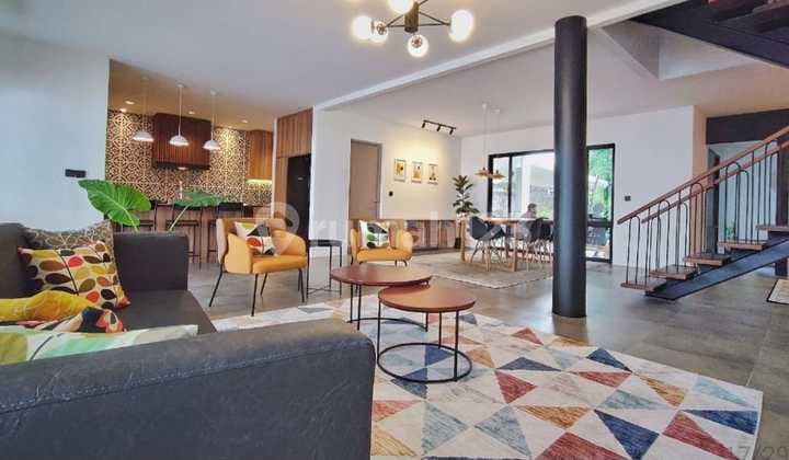 Rumah Mewah Brand New, Swimming Pool, Haji Saidi Cipete Jakarta Selatan, Semi Furnished , Cantik