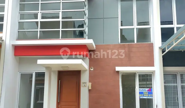 Neat and Ready-to-Occupy 2-Story House in Gading Serpong, Strategic Location