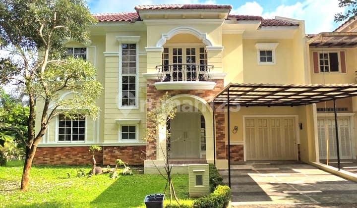 Beautiful Corner House with River View. Neat and Ready to Occupy, Classic, The Green BSD City Near Toll Exit and Modern Market.