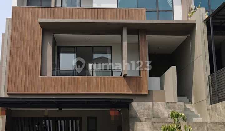 Rumah Mewah Modern di Kazumi Zora BSD City