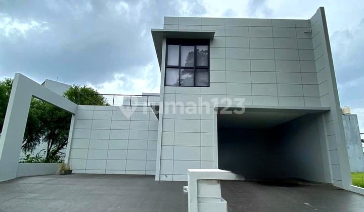Gading Serpong Jual Rumah Bangunan Mandiri Scarlet The Springs View Dana
