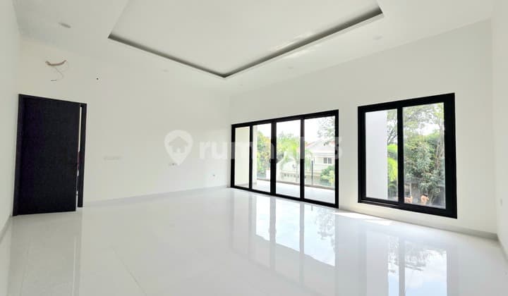 Rumah Mewah Ber fasilitas Pribadi di Puspita Loka Bsd City