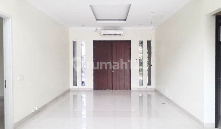 Exclusive Rumah Green Cove BSD City Private Pool