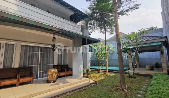 Rumah Full furnish Ada Swimming pool Exclusive di de Maja de park BSD