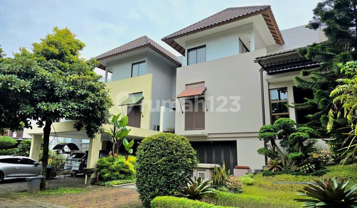 Rumah Exclusive De Park Heliconia BSD Furnish