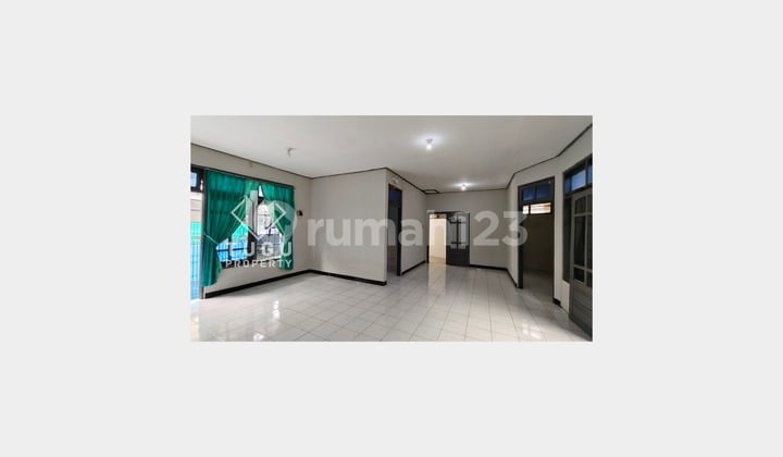 5-Bedroom House for Rent in Jogja, Jalan Bantul Area, Beteng Kulon Corner, Near Tirto Nirmolo High School, Sman 1 Kasihan, Smki, S2 Isi Campus, Pugeran Church, Near Pasty