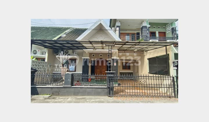 Rumah Kost/ Homestay Dijual Jogja Jalan Godean, dekat Sekolah Tinggi Pertanahan STPN, Mirota Manna Kampus, Sekolah Mutiara Persada, Tugu Jogja, SMAN 2 Bener, ASMI Santa Maria