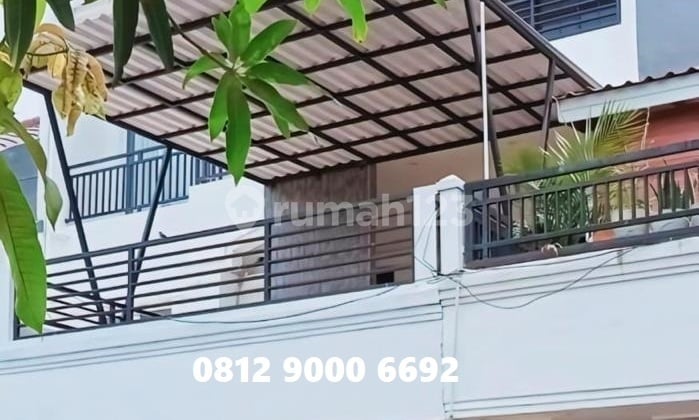 Dijual Rumah Bagus 3 Lantai Puri Beta I Larangan Kota Tangerang