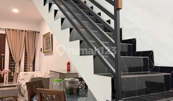 Jual Cepat Rumah 2 Lantai di Karang Tengah Ciledug Kota Tangerang