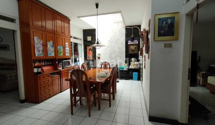 Rumah Tengah Kota Luas Sayap Sukajadi Bandung