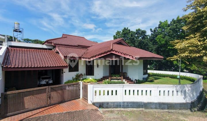 2-Story House For Sale With 6 Bedrooms At Garuda Bintaro Sector 1