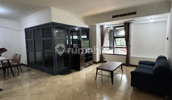 Disewakan Cepat! Apartement Luas Semi Furnished Grand Tropic
