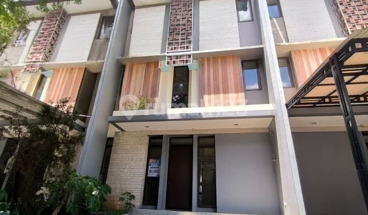Rumah Regentown The Eminent Bsd 3 Lantai