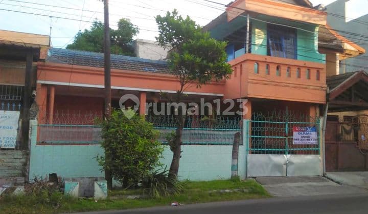 SHM House on RAYA DARMO INDAH, Surabaya
