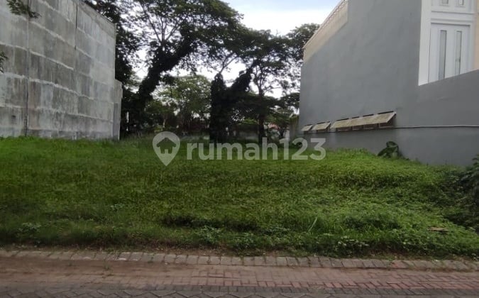 Dijual Tanah di Raya Bukit Golf Mediterania, Surabaya HGB 800 m²