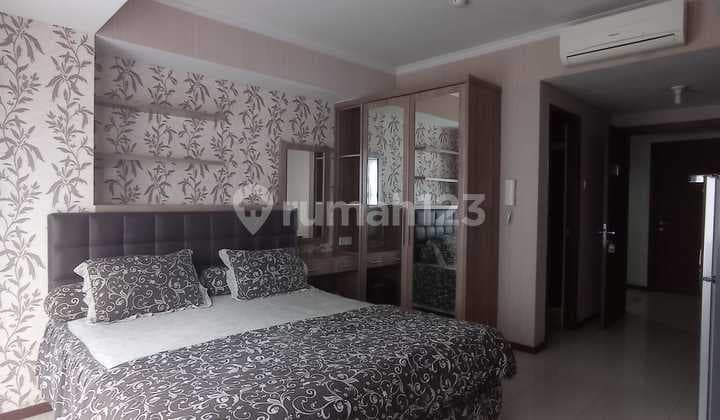 Studio Furnished Apartemen Royal Mediterania Garden Residences - Mall Central Park
