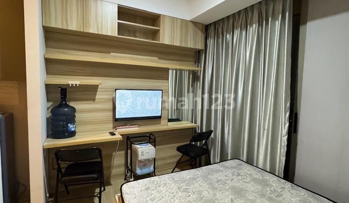 Studio Furnished Apartemen Taman Anggrek Residences - Jakarta Barat