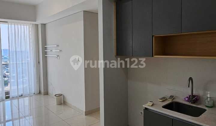 3BR Unfurnished Apartemen Taman Anggrek Residences - Jakarta Barat