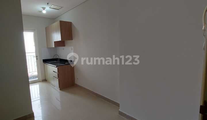 1BR Unfurnished Apartemen Madison Park - Mall Central Park