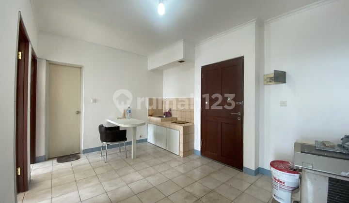 2Br Unfurnished Apartemen Mediterania Garden Residences 1 - Mall Central Park